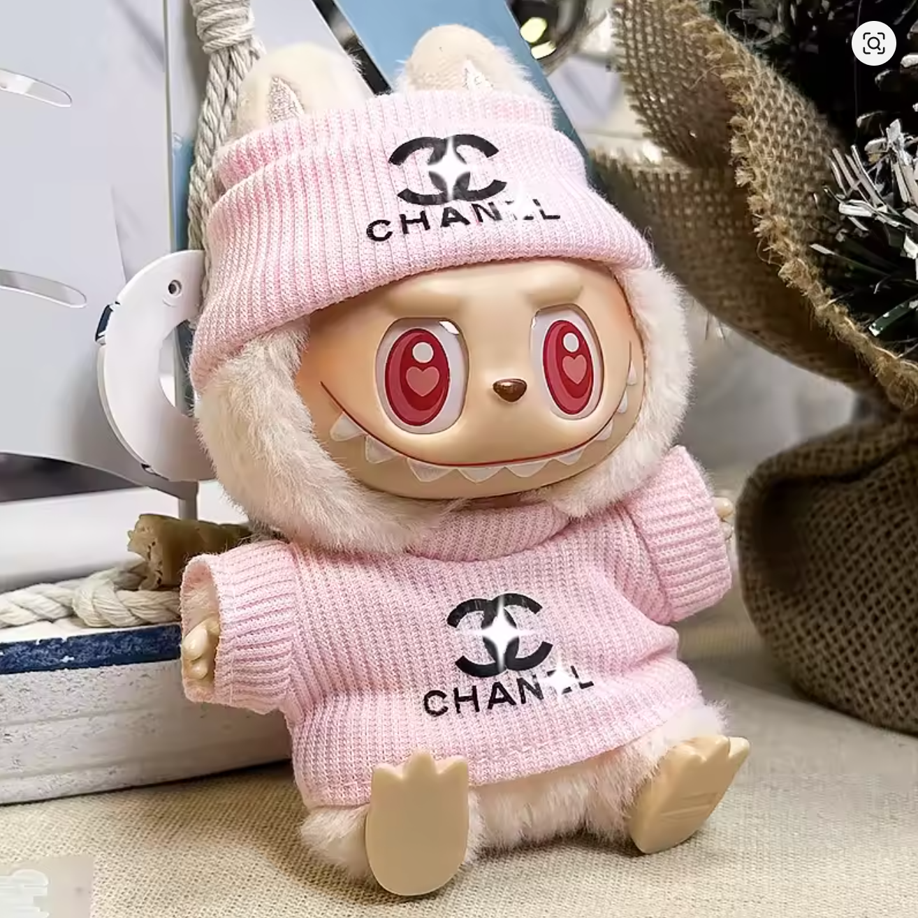 Designer Outfit CHNL